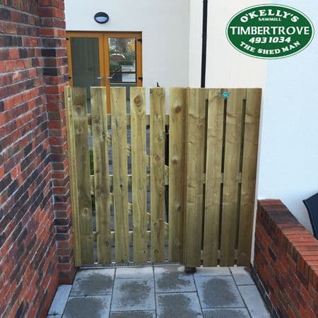 Holmwood Gate - Supply & Fit