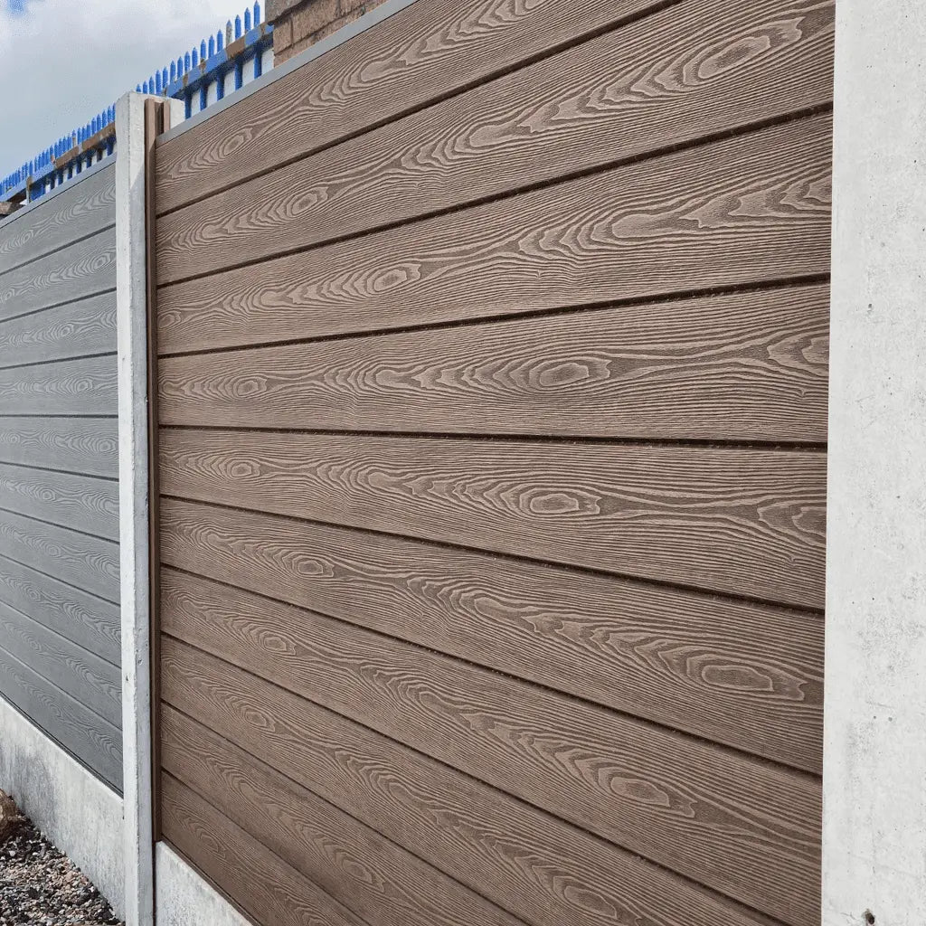 Composite Fence Woodgrain Planks